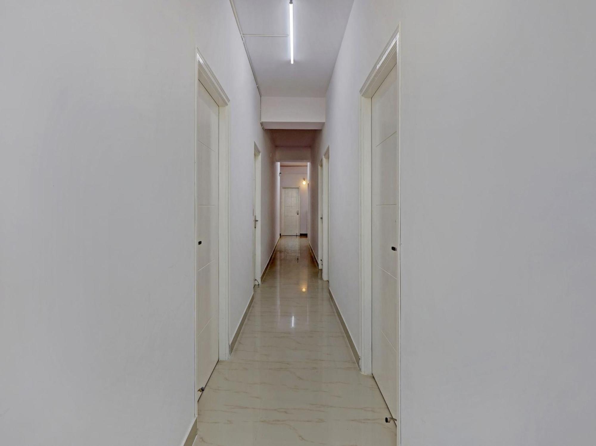 Hotel O Compact Studio Kr Puram Near Phoenix Marketcity Bangalore Esterno foto